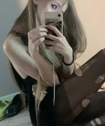 Александра, 23